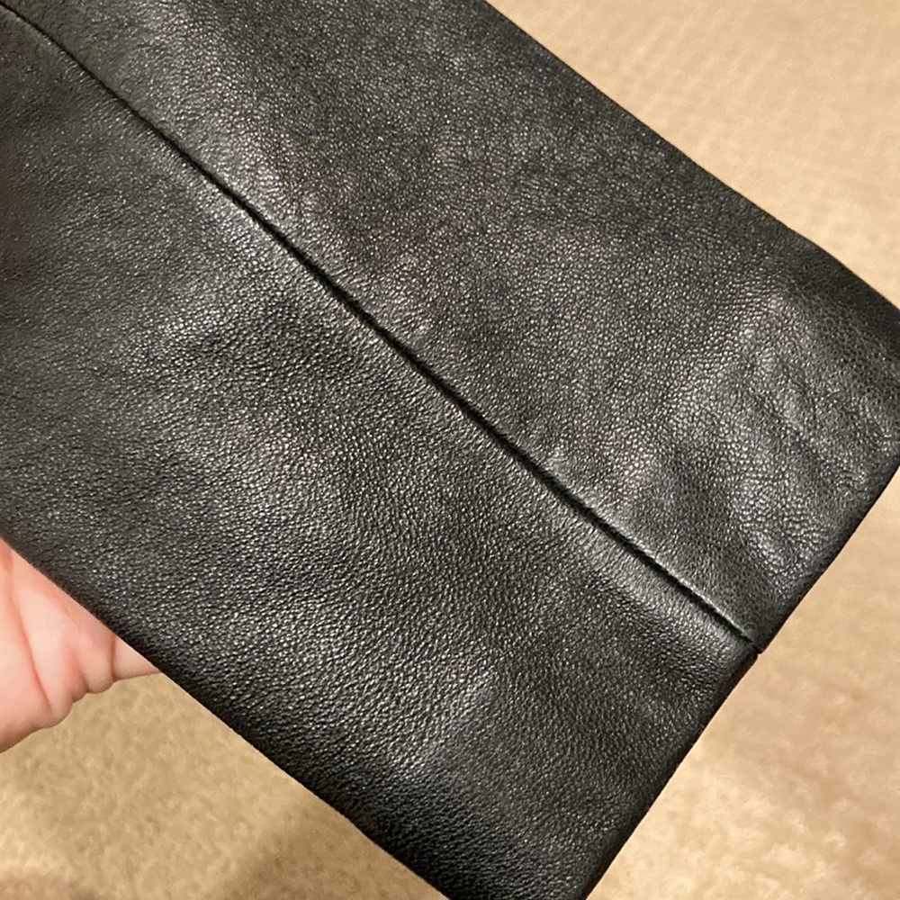 Leather jacket - Picture 8 of 12